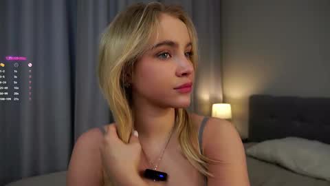 Amelia online show from 02/14/25, 02:28