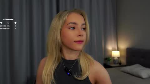 Amelia online show from 02/17/25, 01:04