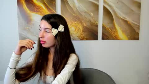 Snapshot of lira_revery chatting on 11/20/25, 01:06 Lira revery online show from 11/20/25, 01:06