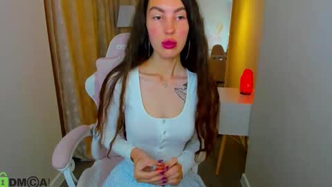 Snapshot of lira_revery chatting on 11/24/25, 12:54 Lira revery online show from 11/24/25, 12:54
