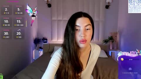 Snapshot of lira_revery chatting on 12/15/25, 11:20 Lira revery online show from 12/15/25, 11:20