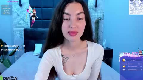 Snapshot of lira_revery chatting on 12/16/25, 11:43 Lira revery online show from 12/16/25, 11:43