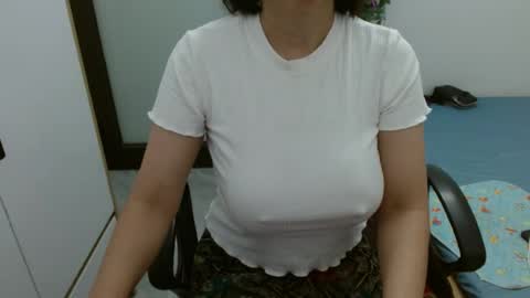 lisa_1011 online show from 07/11/26, 10:11