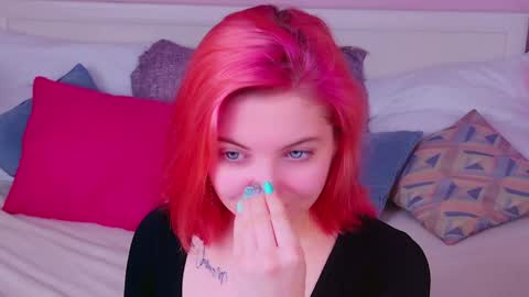 Snapshot of lisa_adam chatting on 01/17/25, 10:11 lissi online show from 01/17/25, 10:11