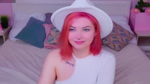Snapshot of lisa_adam chatting on 01/21/25, 10:19 lissi online show from 01/21/25, 10:19
