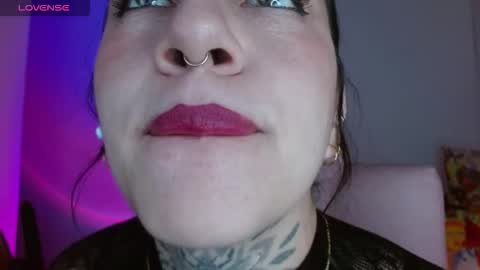 Lisa online show from 10/21/25, 02:01