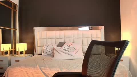 Lisa online show from 01/07/25, 08:52