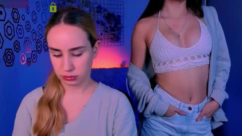 Lisa online show from 11/27/25, 08:22