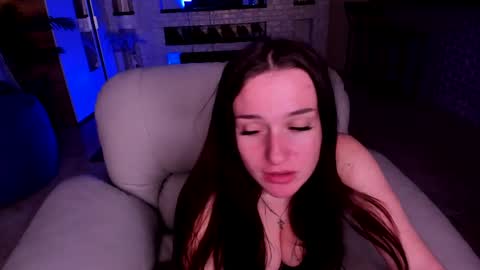 lisa_elfy online show from 03/06/25, 10:41