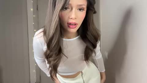 Snapshot of lisa_graham chatting on 11/09/25, 04:33 lisa_graham online show from 11/09/25, 04:33