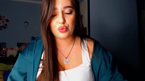 Snapshot of lisa_lady_golden chatting on 09/14/25, 08:19 lisa_lady_golden online show from 09/14/25, 08:19