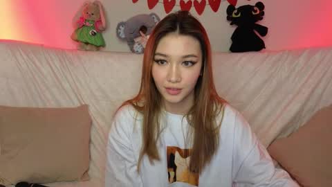 Snapshot of lisa_lit chatting on 02/26/25, 05:50 Lisa and Katerina online show from 02/26/25, 05:50
