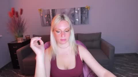 lisa_merritt online show from 06/09/26, 05:30