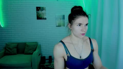 lisa online show from 11/27/25, 07:21