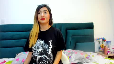 Snapshot of lisa_white_ chatting on 03/10/25, 09:40 lisa white online show from 03/10/25, 09:40