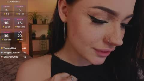 Snapshot of lisaaaliss chatting on 04/23/26, 12:29 lisaaaliss online show from 04/23/26, 12:29