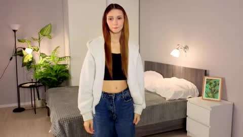 Anna  online show from 12/19/25, 05:42