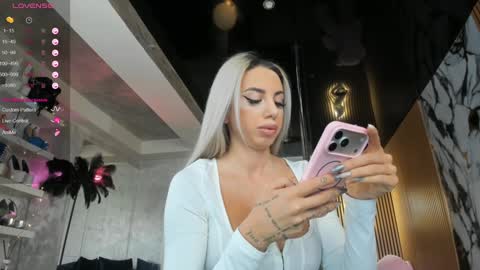 Snapshot of lisaakira chatting on 03/03/26, 07:36 onlyfans-lisaakira instagram-lisaakira9 twitter-lisaakira4 online show from 03/03/26, 07:36