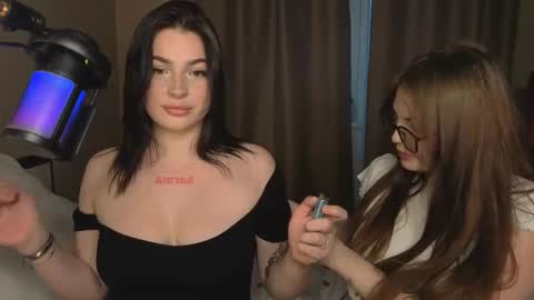 Lisa and Den online show from 09/28/25, 10:31