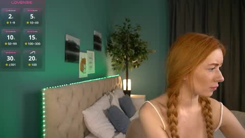 Lisa online show from 06/06/26, 12:38