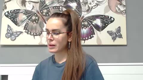 Lisa Grand online show from 01/03/25, 10:29