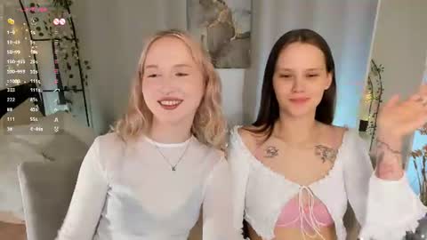 Lisa blonde  Alisa brunette online show from 06/13/26, 09:24