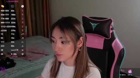   LISA   online show from 10/31/25, 03:13