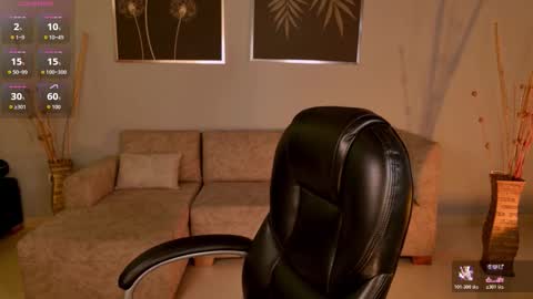 Snapshot of lisamonroe_ chatting on 11/16/25, 12:55 LISA MONROE online show from 11/16/25, 12:55