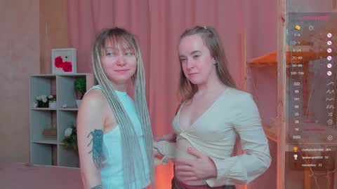 Hello our names are Kate and Alice this is our first day here. online show from 12/03/24, 07:21