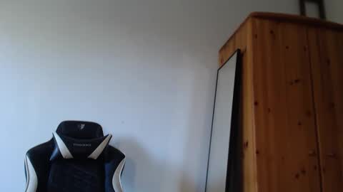 Snapshot of lisaskybaby chatting on 04/11/26, 07:13 Lisaskybaby online show from 04/11/26, 07:13