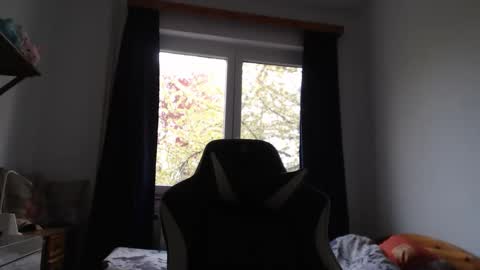 Snapshot of lisaskybaby chatting on 04/13/26, 06:41 Lisaskybaby online show from 04/13/26, 06:41