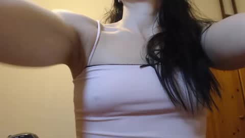 Snapshot of lisaskybaby chatting on 04/26/26, 06:49 Lisaskybaby online show from 04/26/26, 06:49