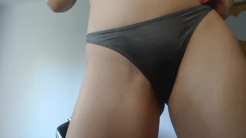 Snapshot of lisaskybaby chatting on 08/02/26, 06:34 Lisaskybaby online show from 08/02/26, 06:34