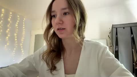 lisasmall online show from 06/13/26, 04:16