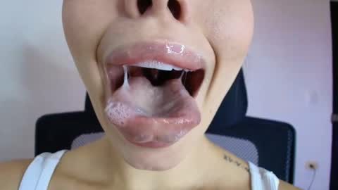 Snapshot of lisbet_21x chatting on 09/27/25, 03:17 Lisbet online show from 09/27/25, 03:17