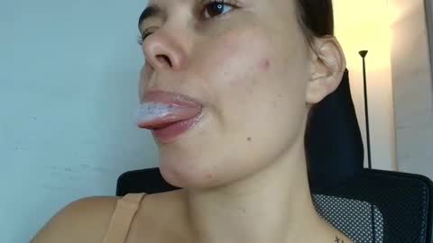 Snapshot of lisbet_21x chatting on 09/29/25, 11:20 Lisbet online show from 09/29/25, 11:20