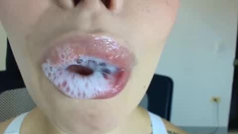 Snapshot of lisbet_21x chatting on 11/28/25, 08:11 Lisbet online show from 11/28/25, 08:11