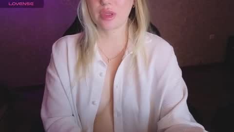 Anna online show from 05/15/26, 01:01