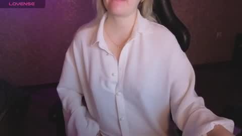 Anna online show from 05/22/26, 01:02