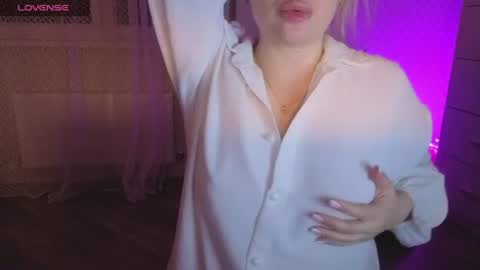 Anna online show from 07/23/26, 11:46