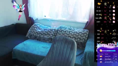 Hellomy name is Liset online show from 02/20/25, 11:20