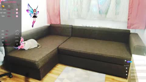 Hellomy name is Liset online show from 10/23/25, 04:50