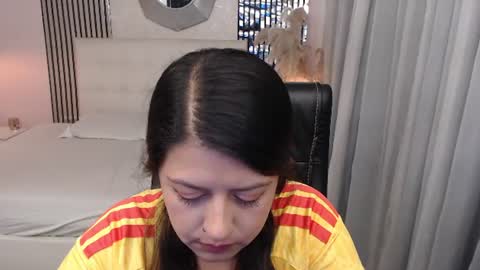 Andrea online show from 06/18/26, 04:13