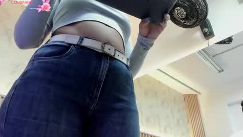 Snapshot of liss_reyes chatting on 07/27/26, 12:34 Liss online show from 07/27/26, 12:34