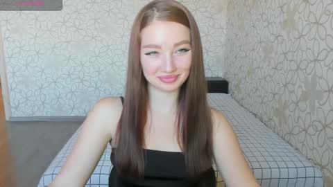 Snapshot of lissa_cristal_ chatting on 09/25/25, 11:03 lissa_cristal_ online show from 09/25/25, 11:03