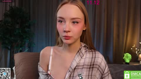 your Liza again. Next stream Dec. 1  at 2 or 3  GMT online show from 12/11/24, 02:19