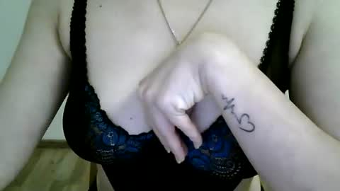 Snapshot of lissa_olsson chatting on 01/25/25, 09:57 Lissa online show from 01/25/25, 09:57