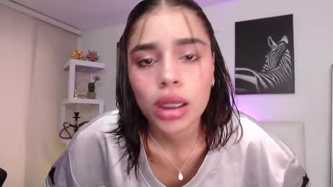 Snapshot of lissbrown chatting on 11/16/25, 12:44 Liss Brown online show from 11/16/25, 12:44