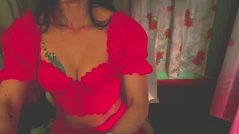 Snapshot of lisstaylor chatting on 02/24/25, 03:31 Liss online show from 02/24/25, 03:31