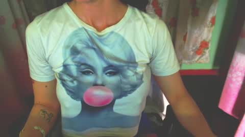 Snapshot of lisstaylor chatting on 03/04/25, 03:15 Liss online show from 03/04/25, 03:15